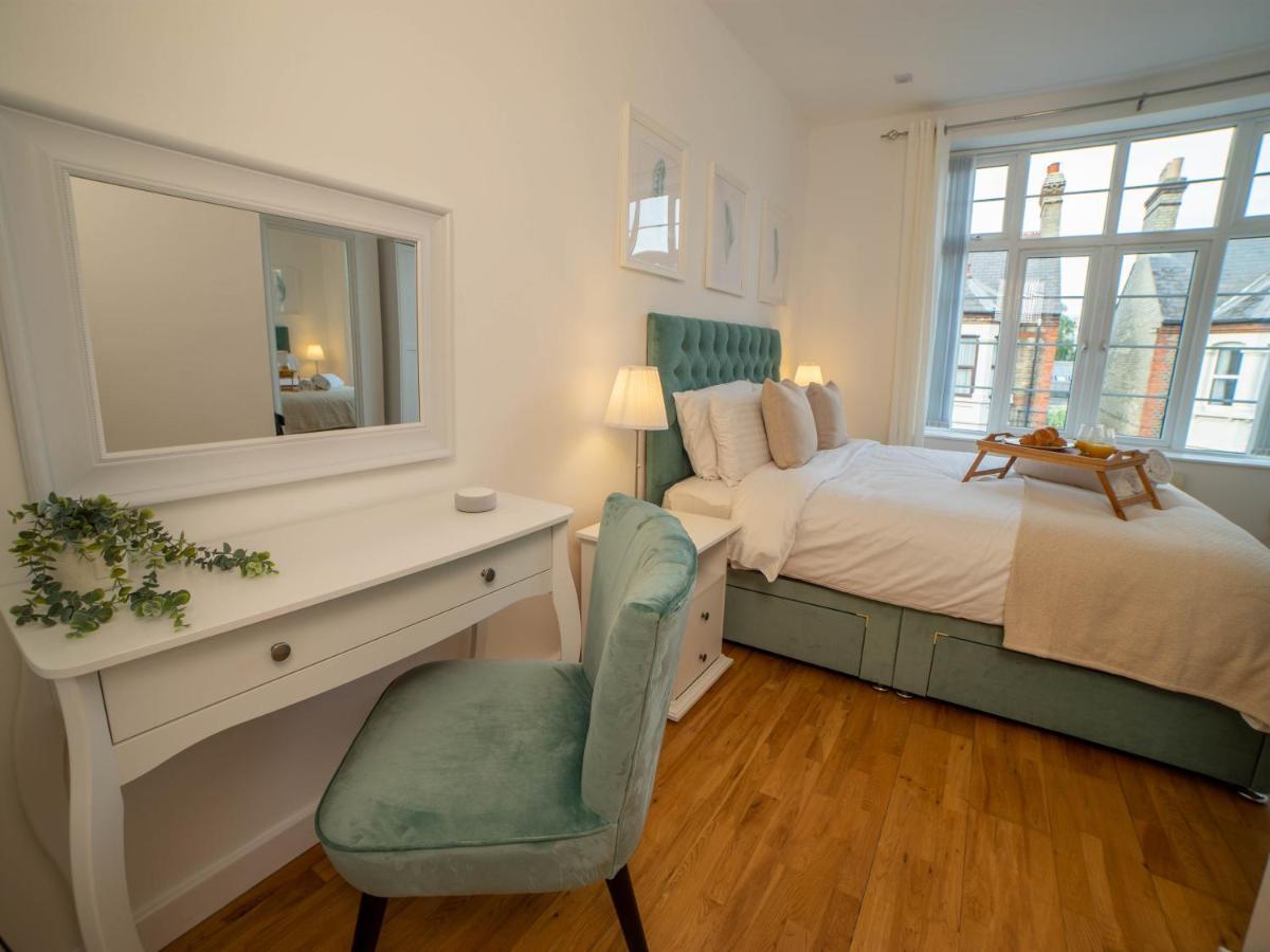 Vibrant City Centre - King Bed, Entire Apartment Cambridge  Exterior photo